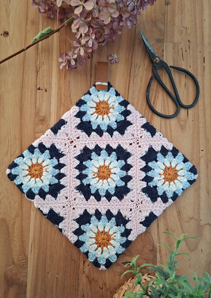 DIY - virkkausohje kukka pannunalunen (ladattava pdf. ohje)