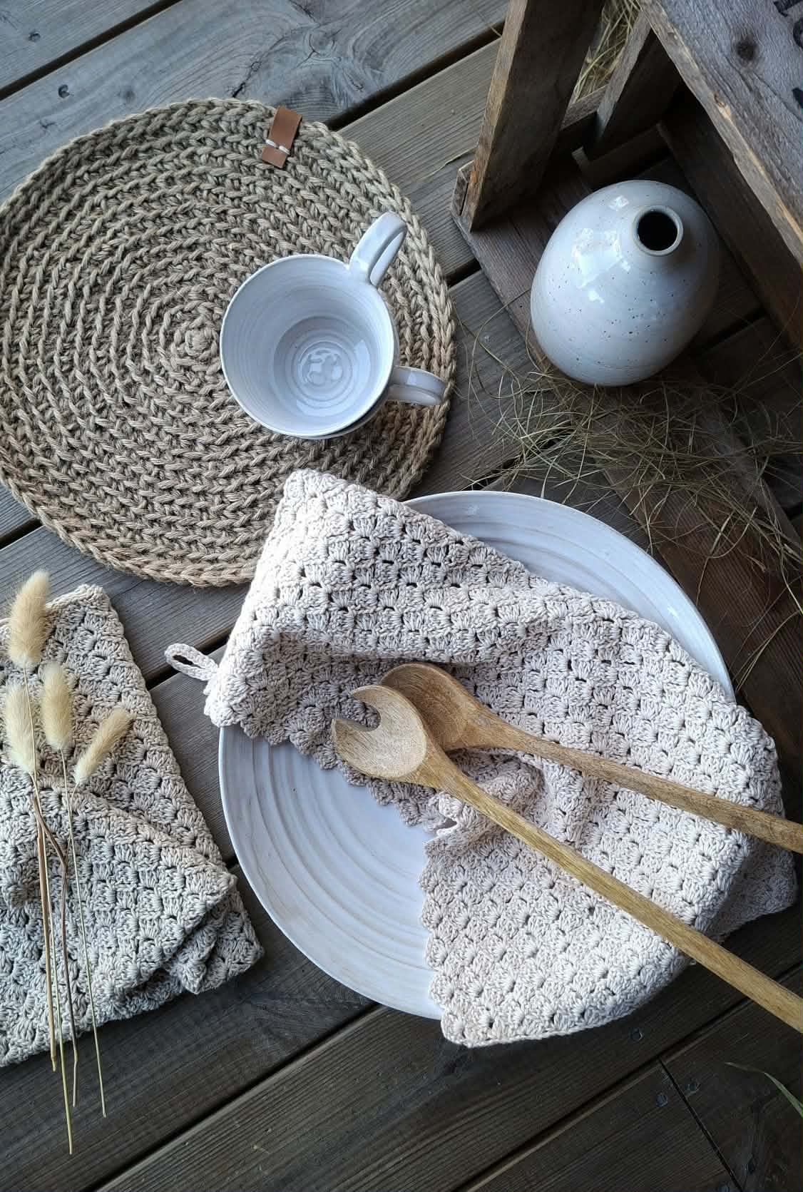 DIY - virkkausohje väre pyyhe (ladattava pdf. ohje)